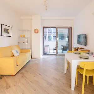 Apartment Happy Domus - Giallo Corte Trastevere, Rom