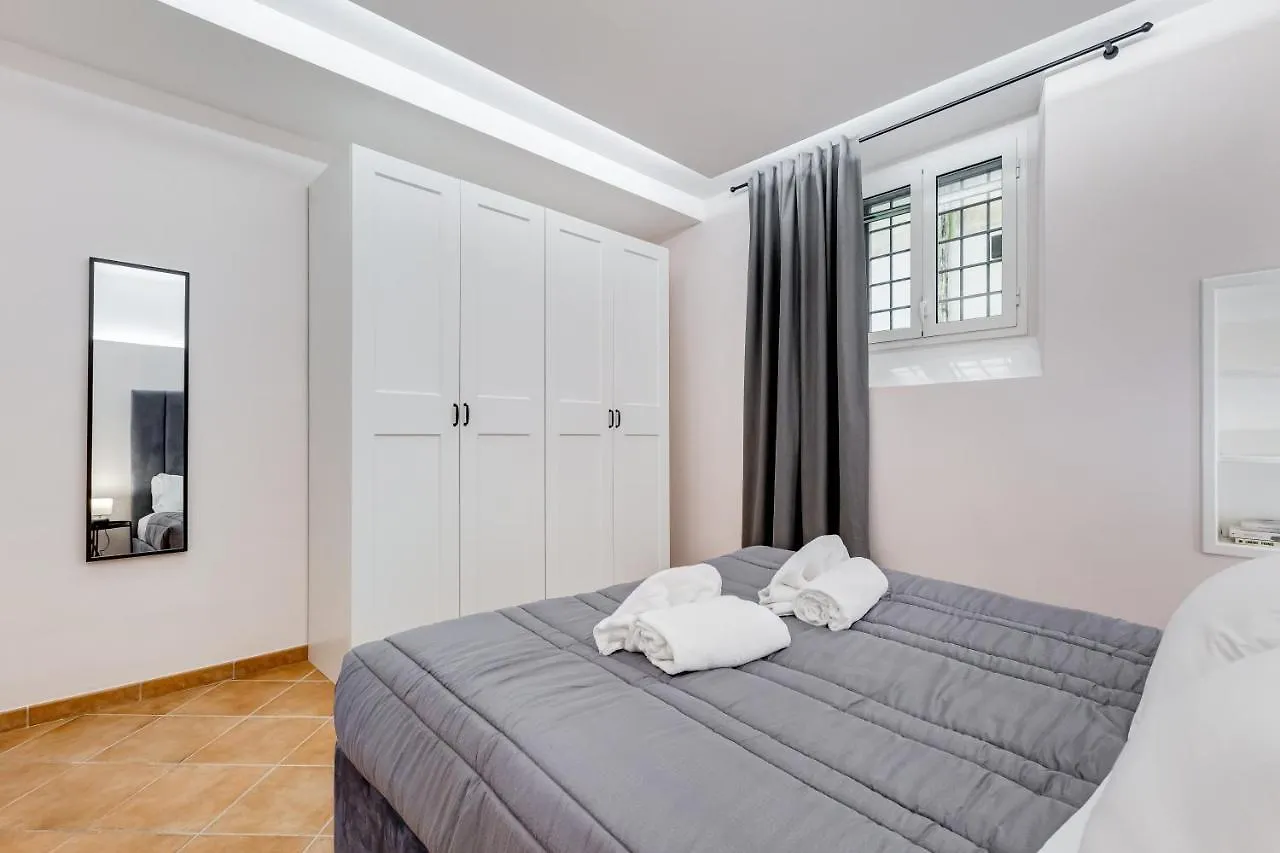 Apartment Spanish Steps Suite - Zucchelli Rome Italy